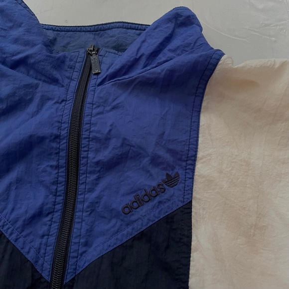 Adidas windbreaker - Picture 3 of 4